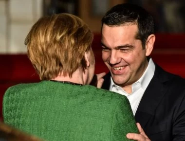 Der Spiegel: «Γιατί τώρα η Μέρκελ αρέσει στον Τσίπρα;»